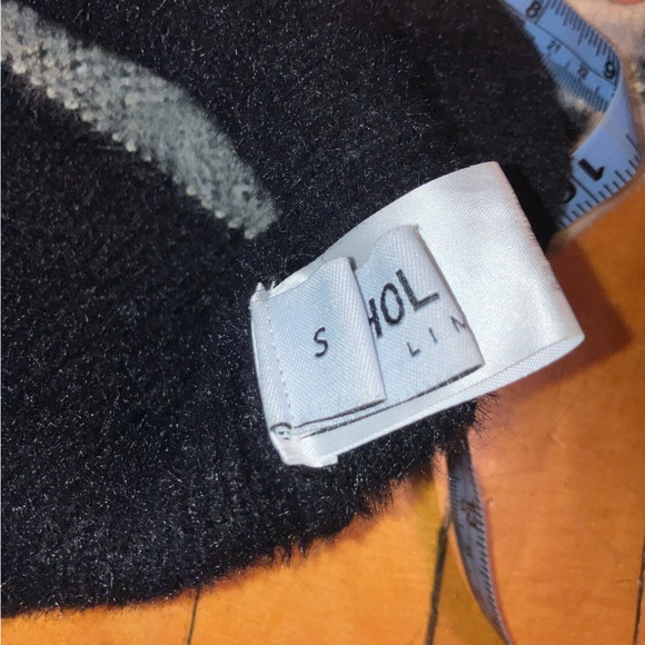 Plaid cropped sweater vest - Picture 8 of 10